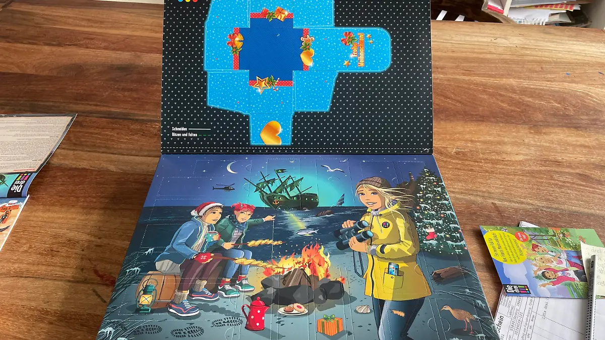 Ziemlich durchdacht und liebevoll gestaltet: Der 3 !!! Adventskalender 2022