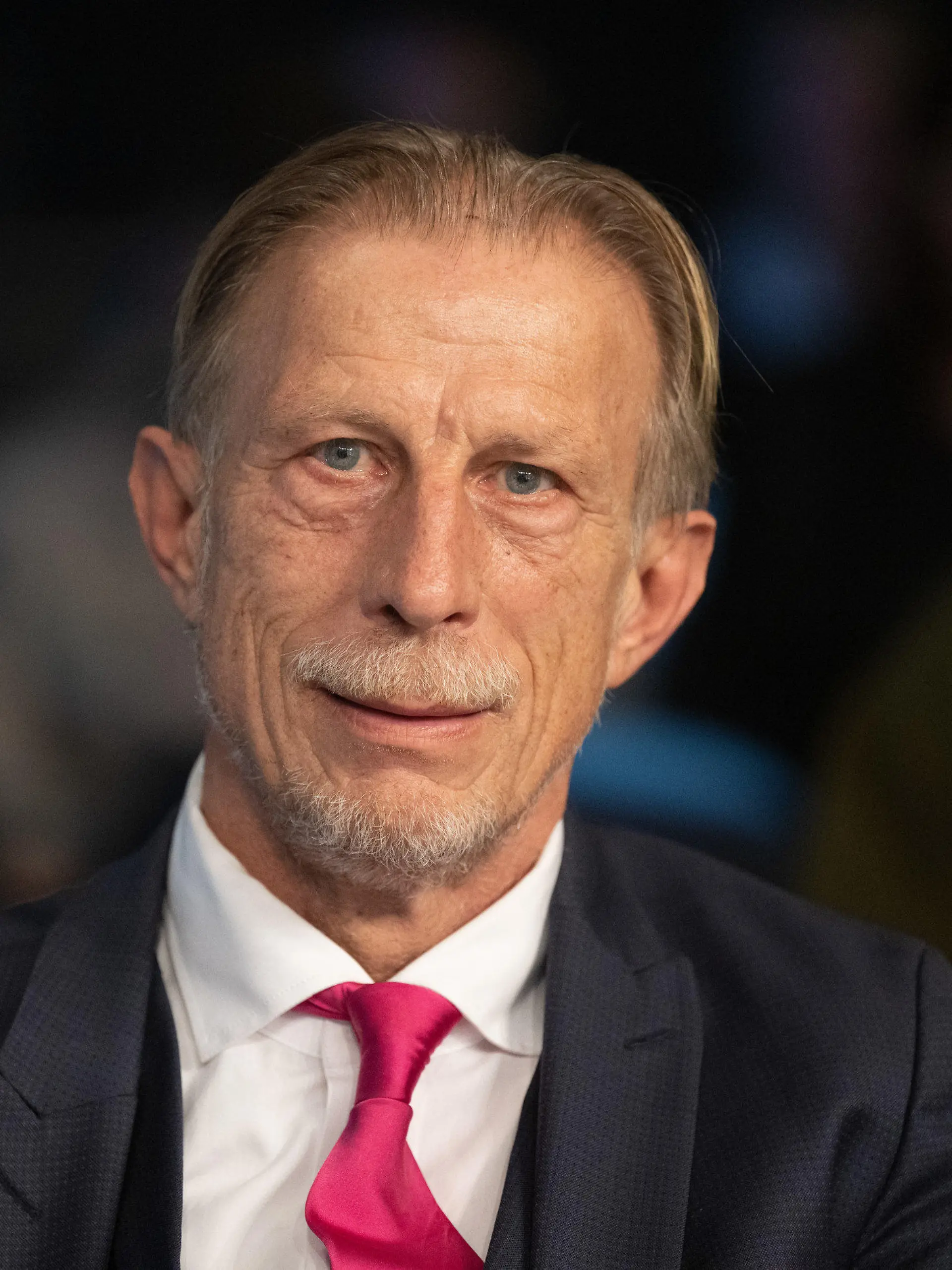 ARCHIV - 26.03.2022, Nordrhein-Westfalen, Dortmund: Der langjährige Fußballtrainer Christoph Daum. In einem RTL-Interview spricht der 69-Jährige über seinen Kampf gegen den Lungenkrebs. (zu dpa: «Mit 200 Gästen zum Brasilianer: Christoph Daum wird 70») Foto: Bernd Thissen/dpa +++ dpa-Bildfunk +++