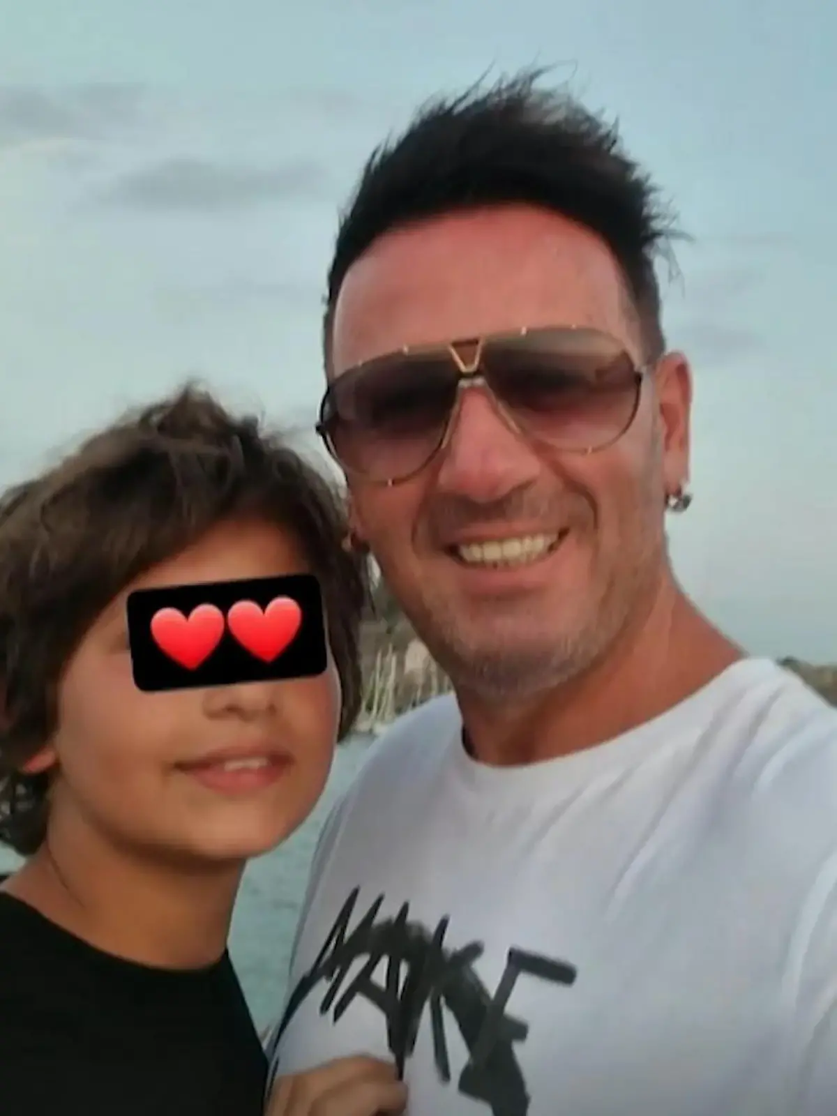 Bild zu: "Ennesto Monte zeigt sich als fürsorglicher Papa"