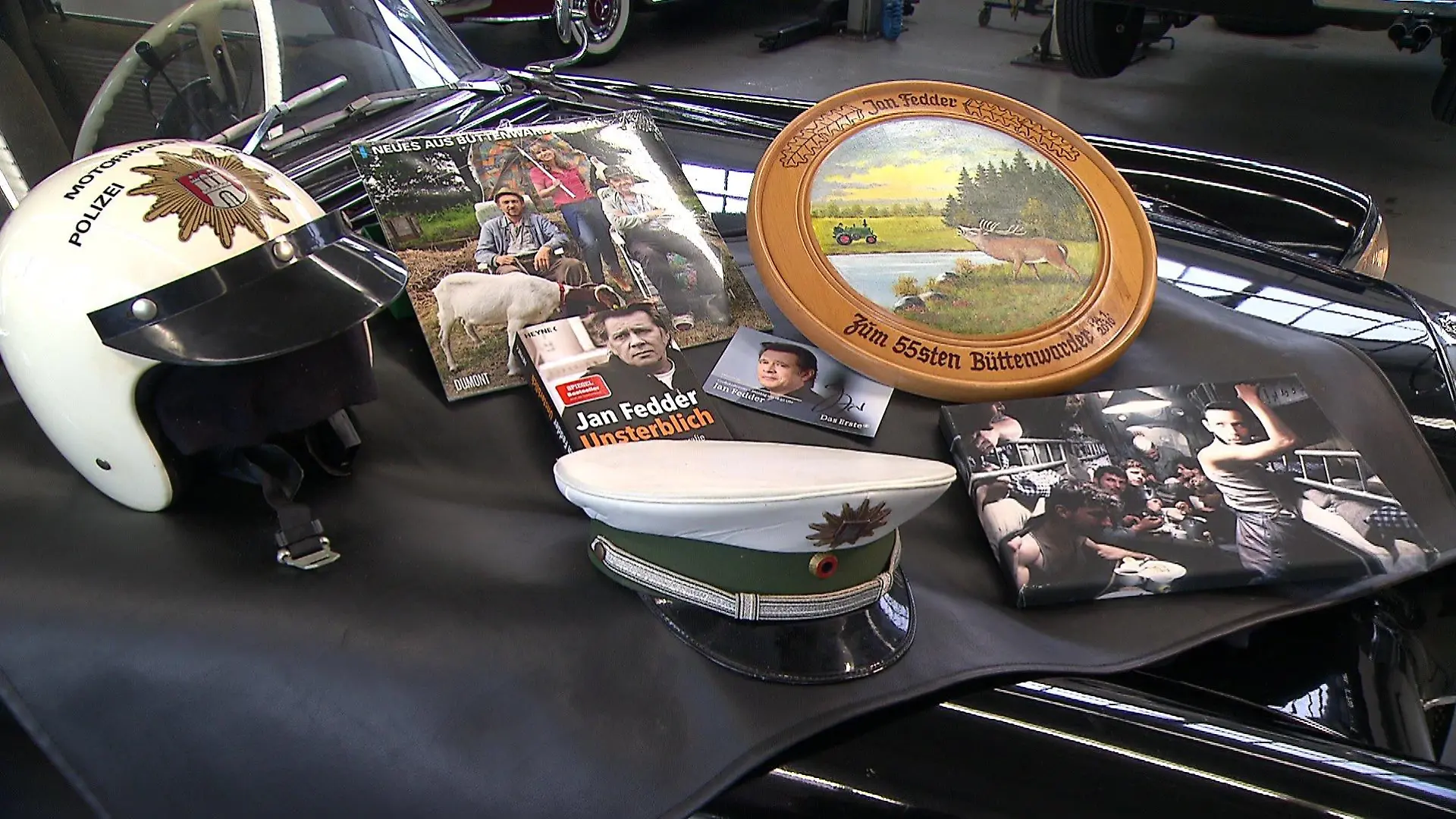 Neben dem Oldtimer waren wurden auch weitere Schmuckstücke über Ebay versteigert.