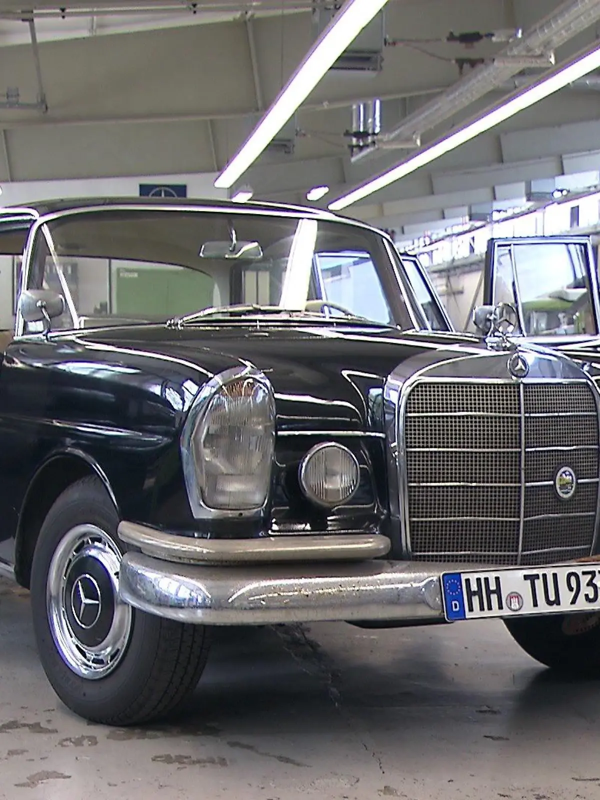 Die sogenannte "Heckflosse" (Mercedes 220 SE) von Jan Fedder wurde jetzt versteigert