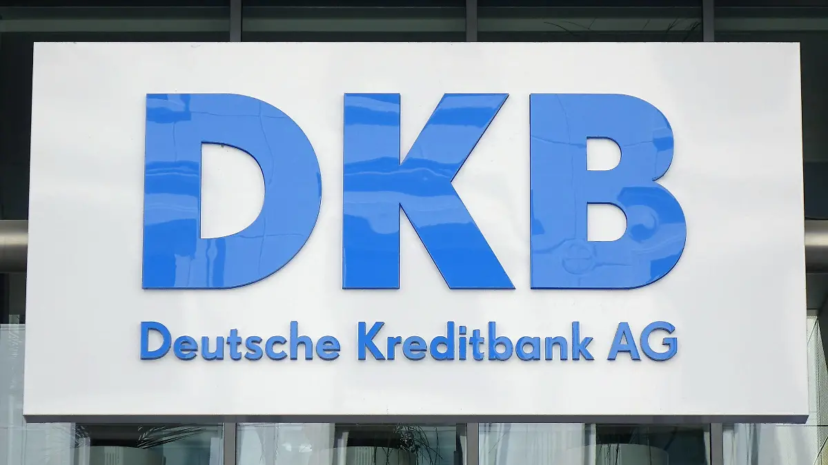  Deutsche Kreditbank AG Deutsche Kreditbank AG, 13.04.2022, Mitte, Taubenstrasse, Berlin, Die DKB hat einen Sitz in der Berliner Taubenstrasse. *** Deutsche Kreditbank AG Deutsche Kreditbank AG, 13 04 2022, Mitte, Taubenstrasse, Berlin, DKB has a registered office in Berlin Taubenstrasse