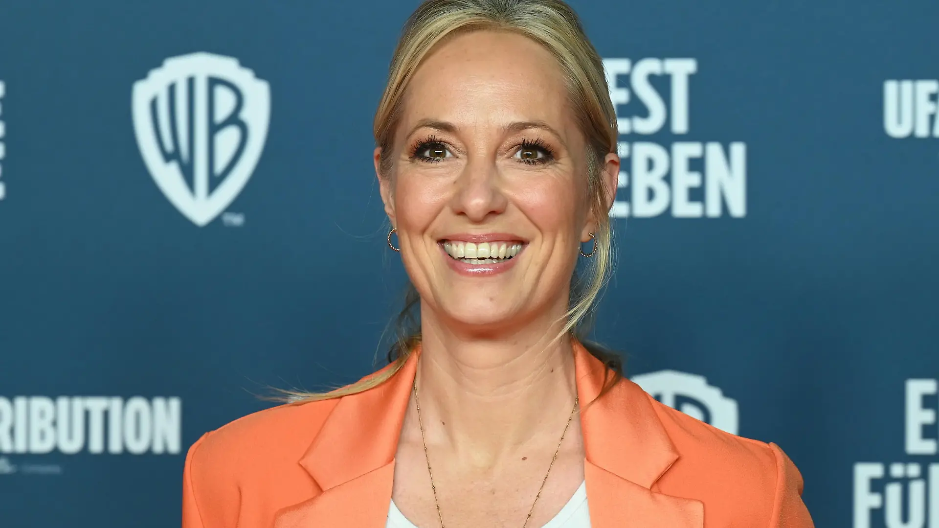 Moderatorin Angela Finger Erben kommt zur Premiere der Film Komödie Ein Fest fürs Leben der am 19.10.2023 in die Kinos Kommt.