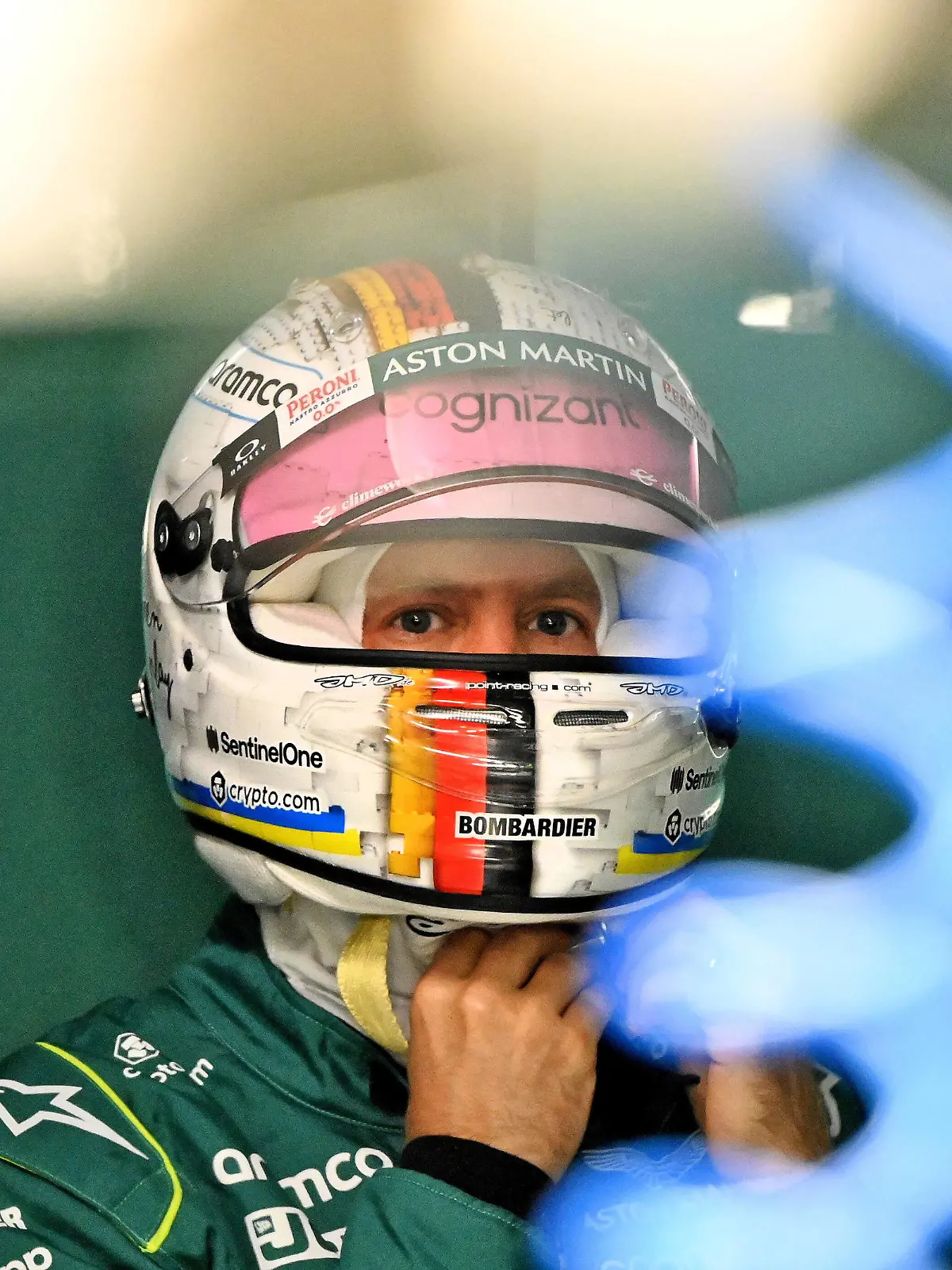  Formula 1 2022: Hungarian GP HUNGARORING, HUNGARY - JULY 30: Sebastian Vettel, Aston Martin during the Hungarian GP at Hungaroring on Saturday July 30, 2022 in Budapest, Hungary. Photo by Mark Sutton / Sutton Images Images PUBLICATIONxINxGERxSUIxAUTxHUNxONLY GP2213_115116MS1_7654-1