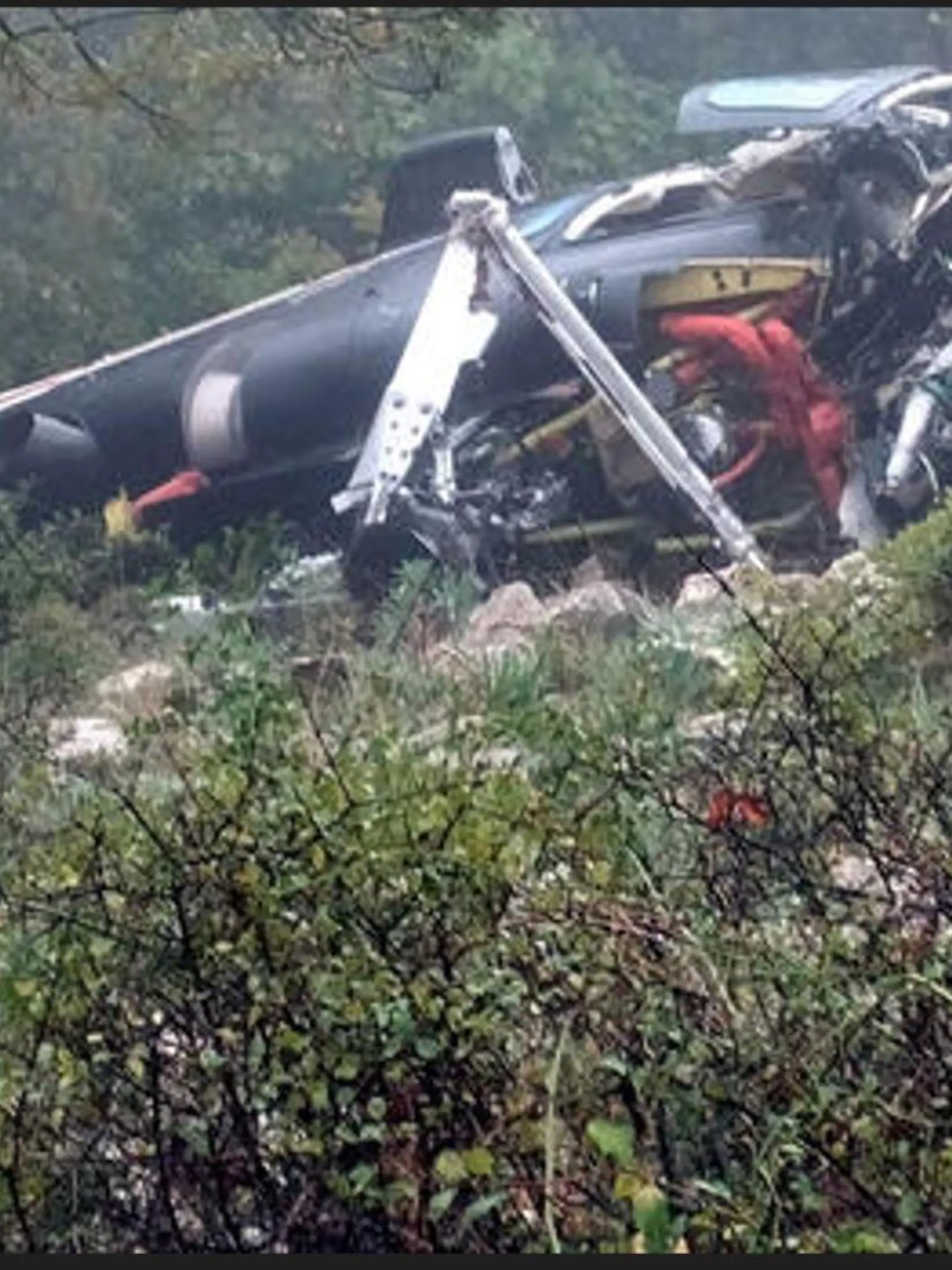 Der abgestürzte Helikopter wurde in einer ländlichen Gegend in Italien gefunden.
