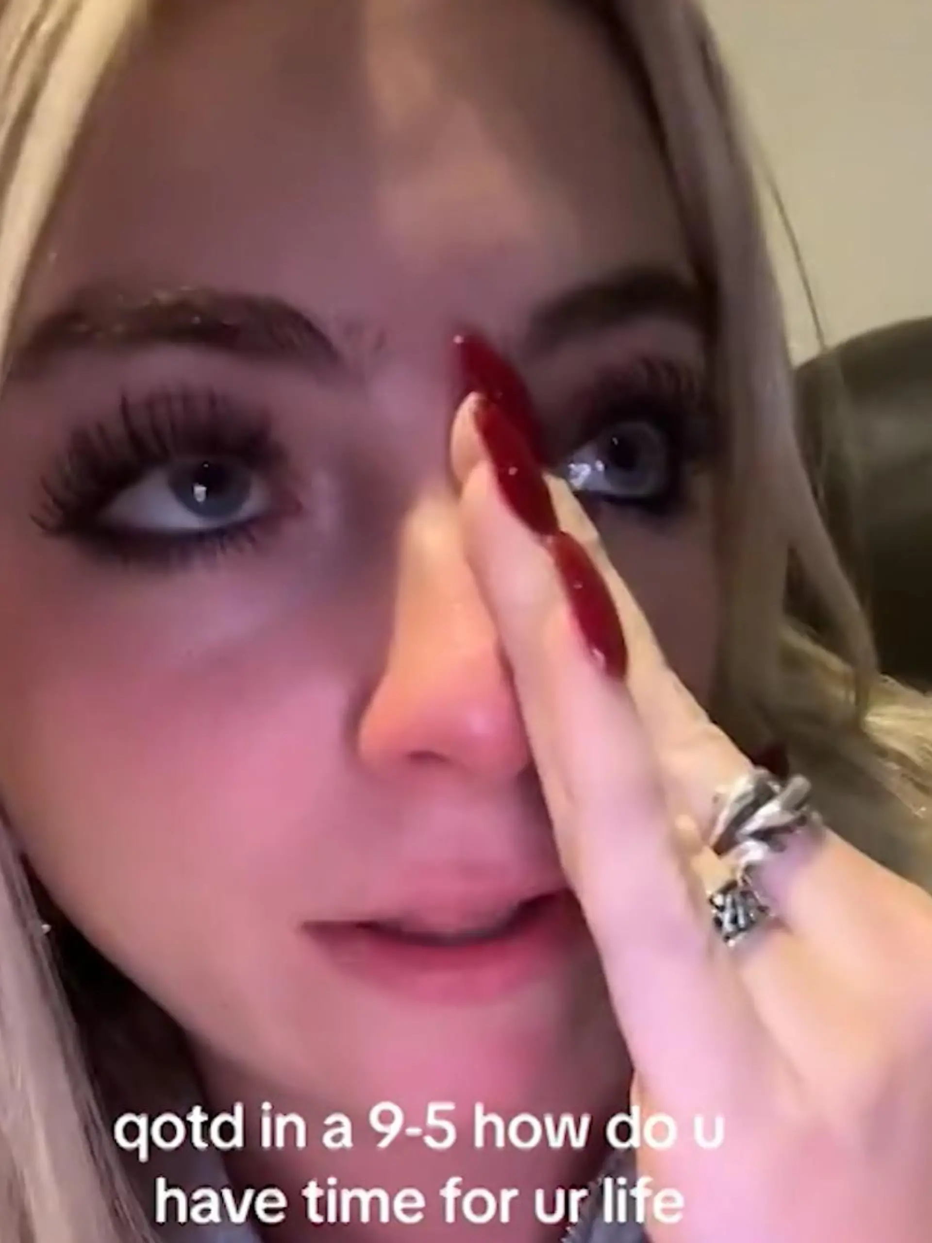 TikTokerin Brielle aus New Jersey (USA) beschwert sich in einem viralen Video über ihren anstrengenden Acht-Stunden-Alltag.