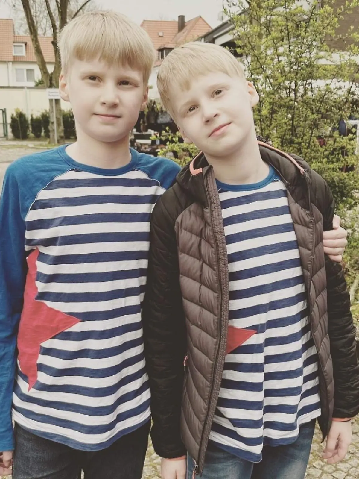 Die autistischen Zwillinge Kiano und Pepe lieben es zur Schule zu gehen.