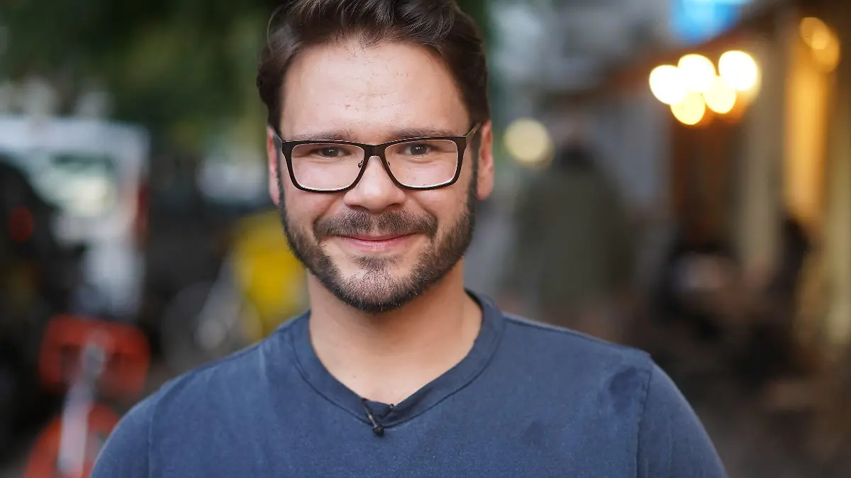 04.10.2018, Berlin: Der Schauspieler Thomas Drechsel stellt sein neues Buch "Schwer in Ordnung. Gönn dir doch dein Glück" vor. Darin beschreibt er, wie er dreißig Kilogramm Körpergewicht verloren hat. Das Buch erscheint am 05. Oktober 2018. Foto: Jörg Carstensen/dpa +++ dpa-Bildfunk +++