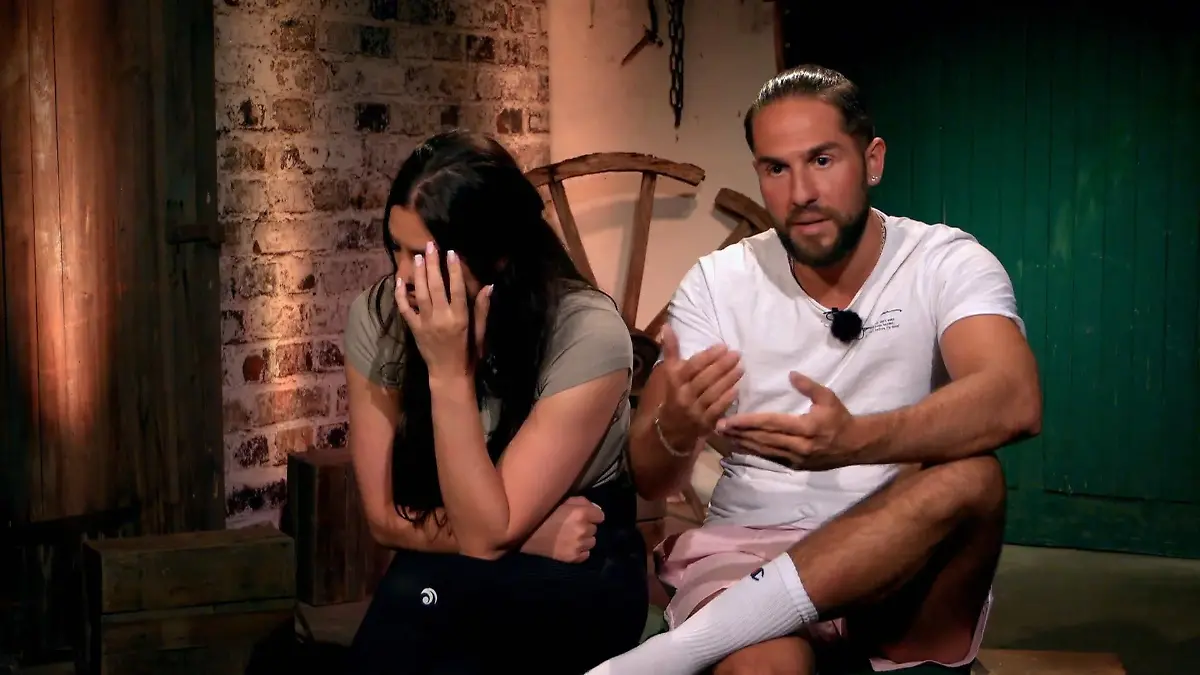 Zwischen Maurice und Ricarda kriselt's gewaltig Dicke Luft im Sommerhaus