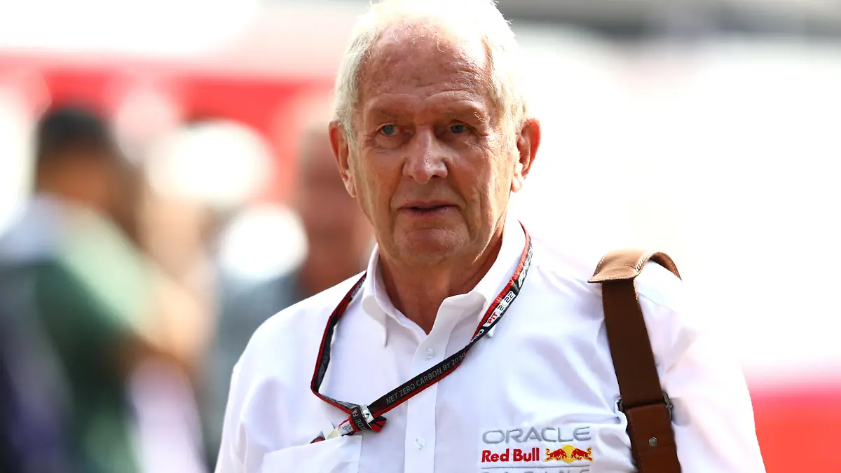 MEXICO CITY, MEXICO - OCTOBER 28: Red Bull Racing Team Consultant Dr Helmut Marko walks in the Paddock prior to practice ahead of the F1 Grand Prix of Mexico at Autodromo Hermanos Rodriguez on October 28, 2022 in Mexico City, Mexico. (Photo by Mark Thompson/Getty Images )