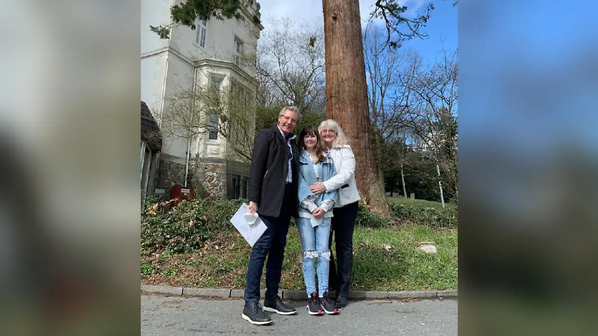 Daria B. mit ihren Adoptiveltern