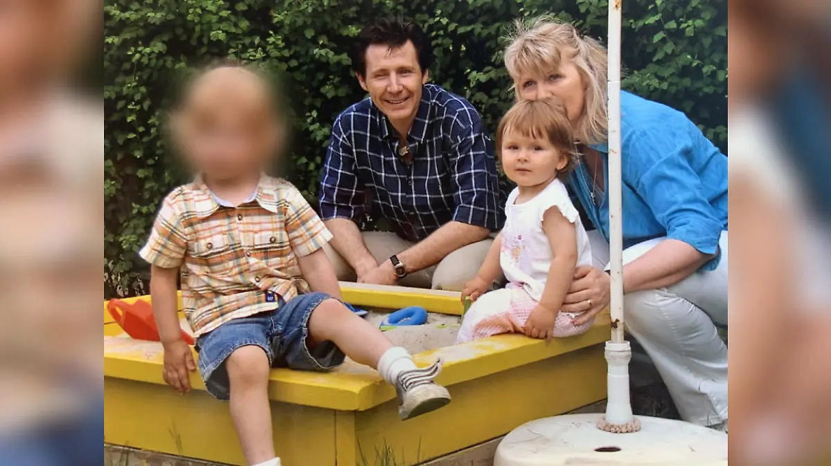 Daria B. mit ihren Pflegeeltern