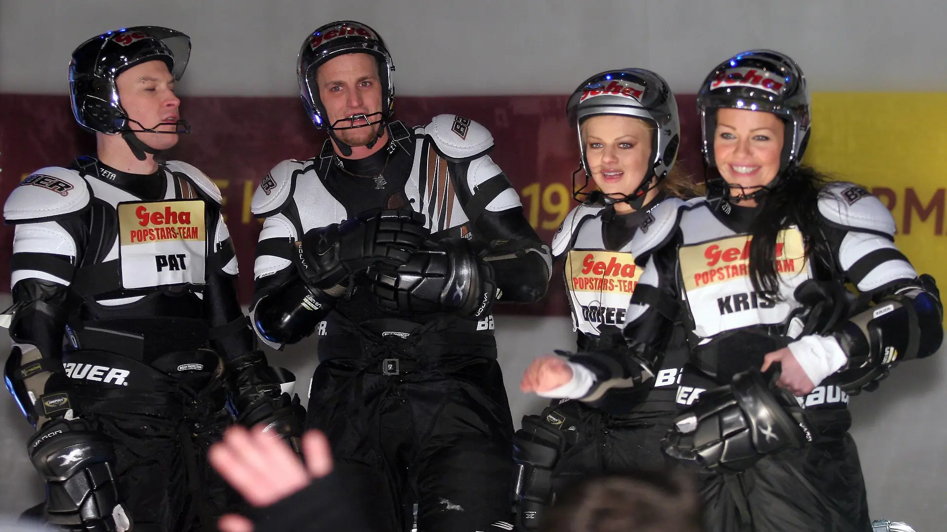 Geha-Team - Nu Pagadi GER - V.l.n.r.: Sänger Pat Boinet, Markus Grimm und die Sängerinnen Doreen Steinert sowie Kristina Dörfer stellen sich der rodelnden Herausforderung zur WOK WM 2005 in Winterberg