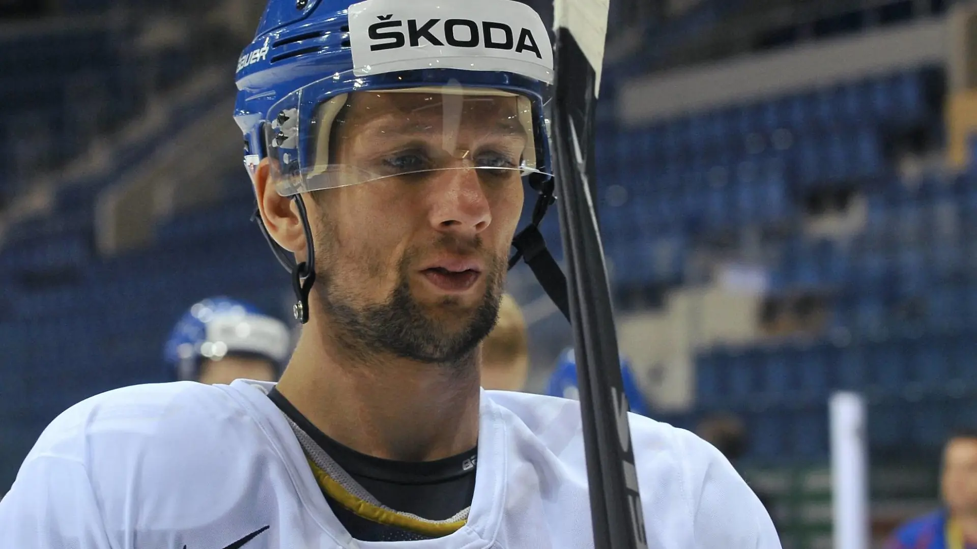Bildnummer: 07786986 Datum: 02.05.2011 Copyright: imago/CTK Photo
IIHF World Championship Slovakia 2011, Bratislava, Slovakia, May 2, 2011, Group A, Slovakia during photo session. Richard Zednik. (CTKxPhoto/JanxKoller) PUBLICATIONxINxGERxSUIxAUTxONLY CTKPhoto31201105020581401; Herren Eishockey WM Nationalteam Porträt vdig xdp xo0x 2011 hoch
Image number 07786986 date 02 05 2011 Copyright imago Photo IIHF World Championship Slovakia 2011 Bratislava Slovakia May 2 2011 Group A Slovakia during Photo Session Richard Zednik JanxKoller PUBLICATIONxINxGERxSUIxAUTxONLY men Ice hockey World Cup National team Portrait Vdig xo0x 2011 vertical