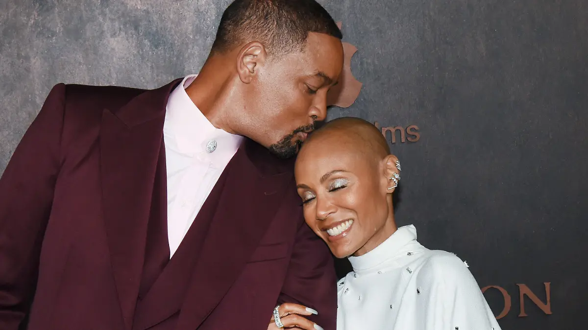 ARCHIV - 30.11.2022, USA, Westwood: US-Schauspieler Will Smith und seine Frau Jada Pinkett Smith besuchen die Premiere von Apple Original Films "Emancipation". (zu dpa "Nach Trennungs-Enthüllung: Will Smiths bewegender Brief an seine Frau") Foto: Billy Bennight/ZUMA Press Wire/dpa +++ dpa-Bildfunk +++