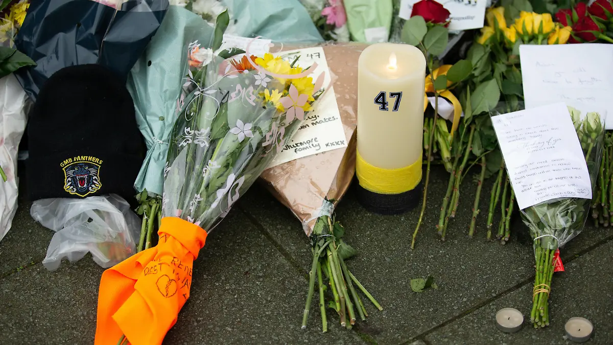 October 30, 2023, Nottingham, United Kingdom: A memorial for Ice hockey, Eishockey player Adam Johnson outside the Motorpoint Arena in Nottingham, home of the Nottingham Panthers. The former Pittsburgh Penguin and current Nottingham Panther was involved in a fatal on ice incident during their game with Sheffield Steelers on Saturday 28th October 2023 Nottingham United Kingdom - ZUMAs197 0311415637st Copyright: xBenxBoothx