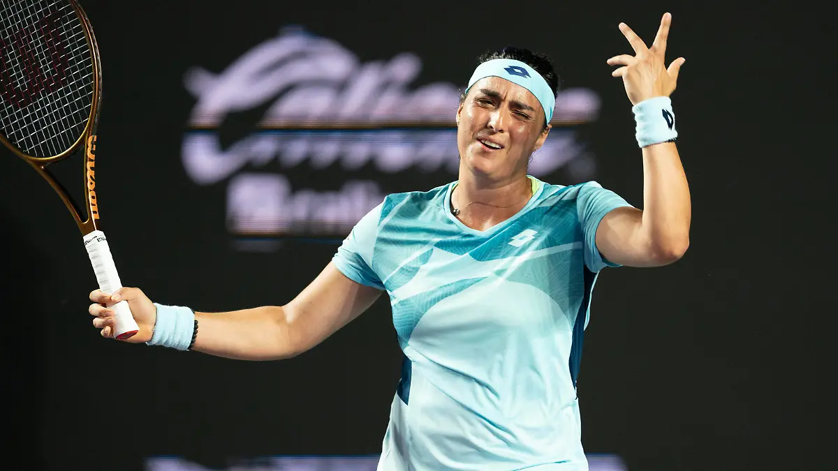 Tennis: WTA, Tennis Damen Finals Oct 30, 2023 Cancun, Mexico Ons Jabeur TUN reacts to a point during her match against Coco Gauff USA on day two of the GNP Saguaros WTA Finals Cancun. Cancun ENTER STATE Mexico, EDITORIAL USE ONLY PUBLICATIONxINxGERxSUIxAUTxONLY Copyright: xSusanxMullanex 20231030_cec_au2_547