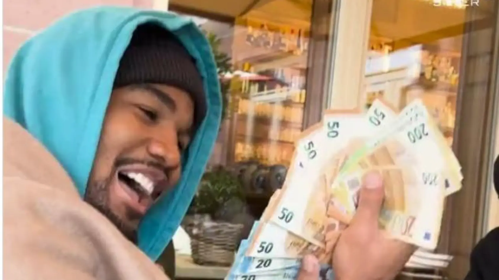 NFL-Stars plündern Frankfurts Läden!