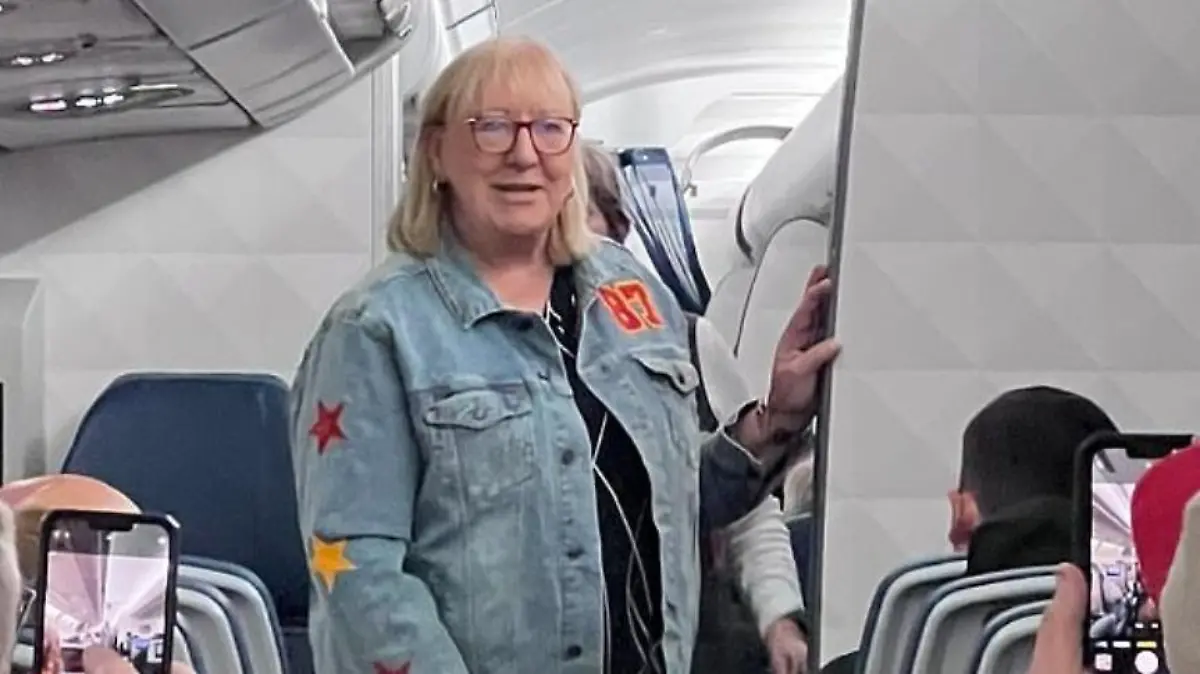 Donna Kelce, Mutter von NFL-Star Travis, auf dem Weg nach Deutschland