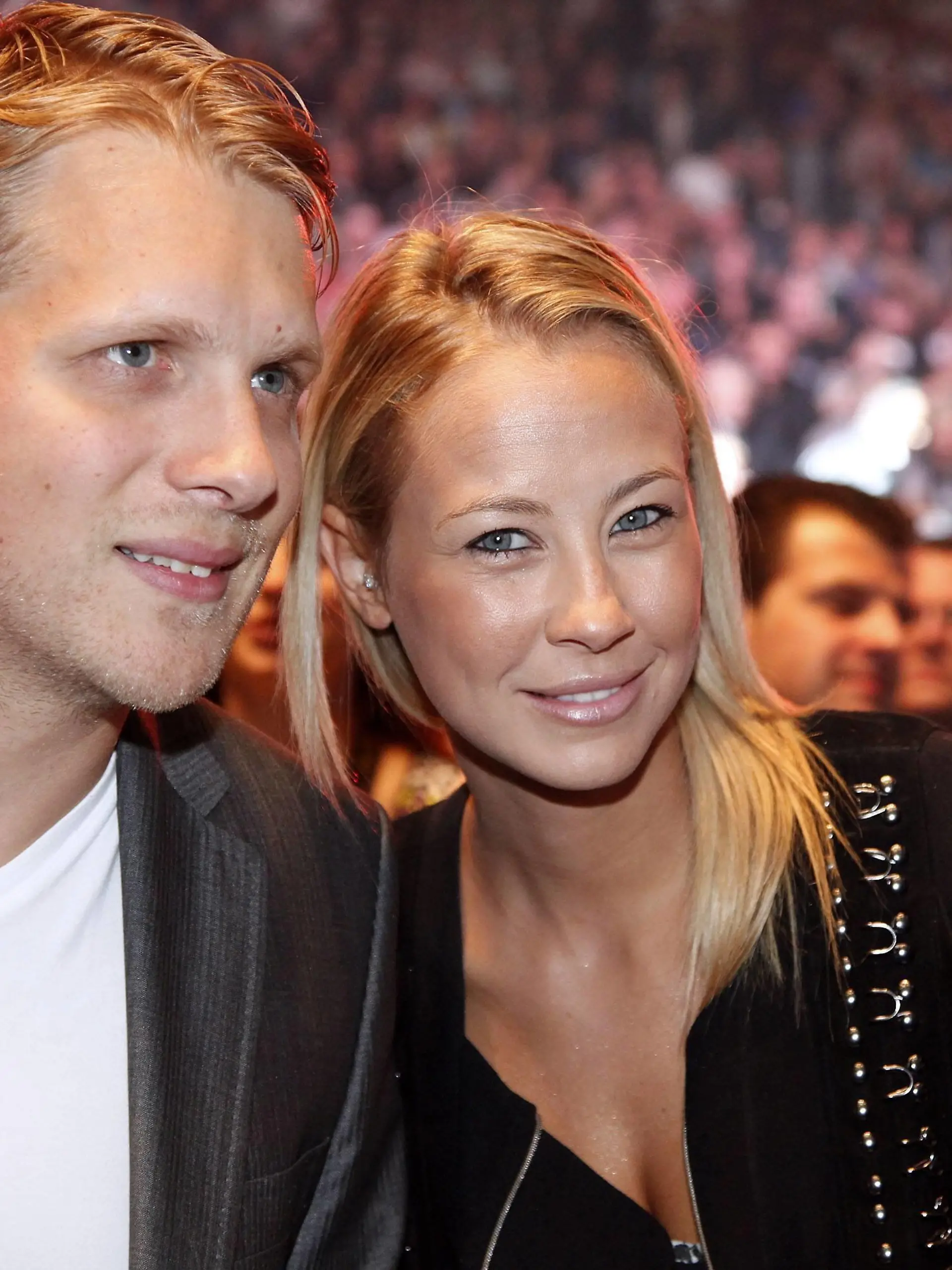  Oliver Pocher und Sandy Meyer-Wölden beim WBA Weltmeisterschafts-Boxkampf im Mittelschwergewicht zwischen Sturm vs. Lorenzo am 4.9.2010 in Köln  PUBLICATIONxINxGERxSUIxAUTxONLY