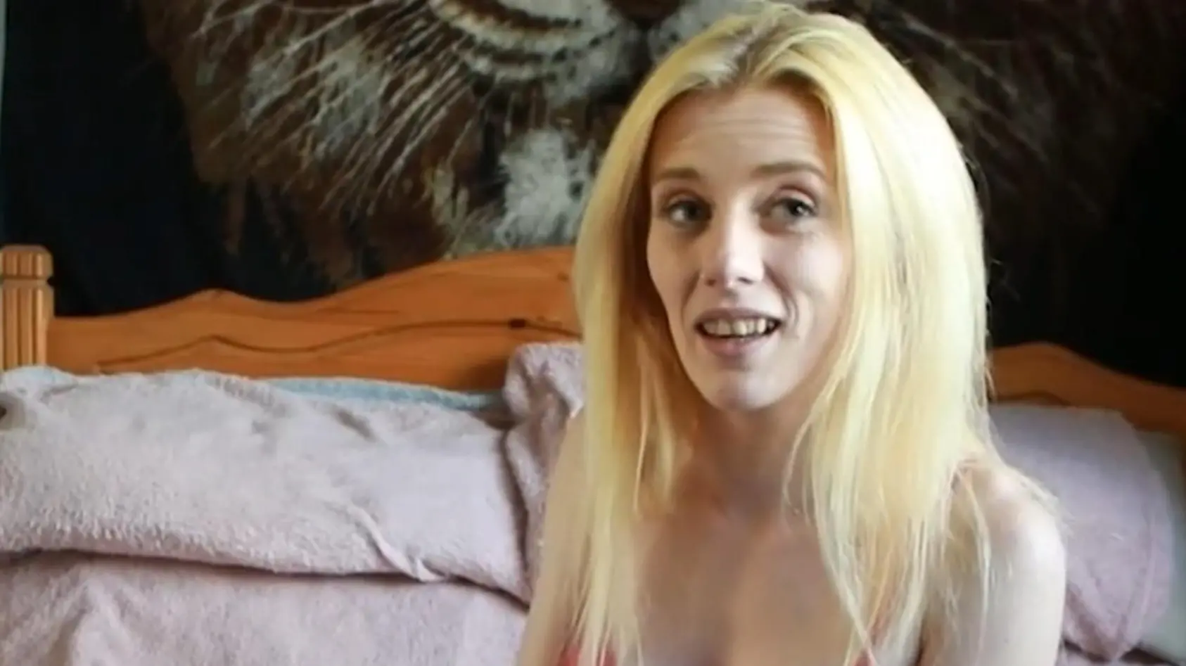 OnlyFans-Mutter wird im Dorf bedroht