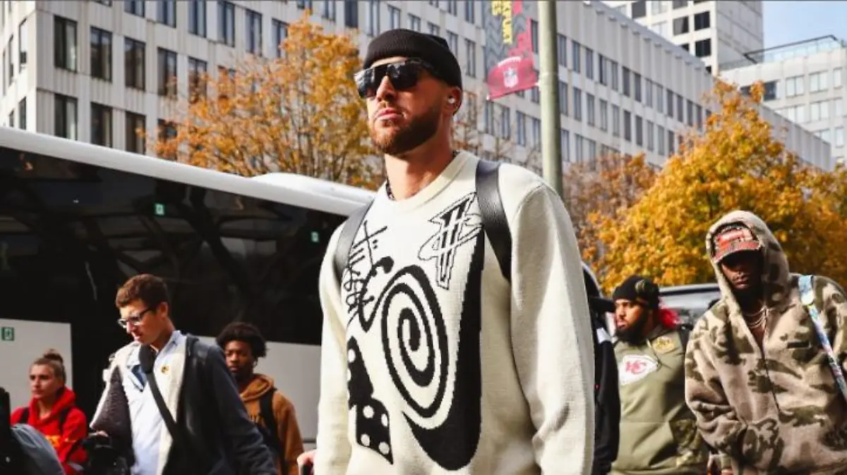 Travis Kelce ist mit seinen Chiefs in Deutschland angekommen