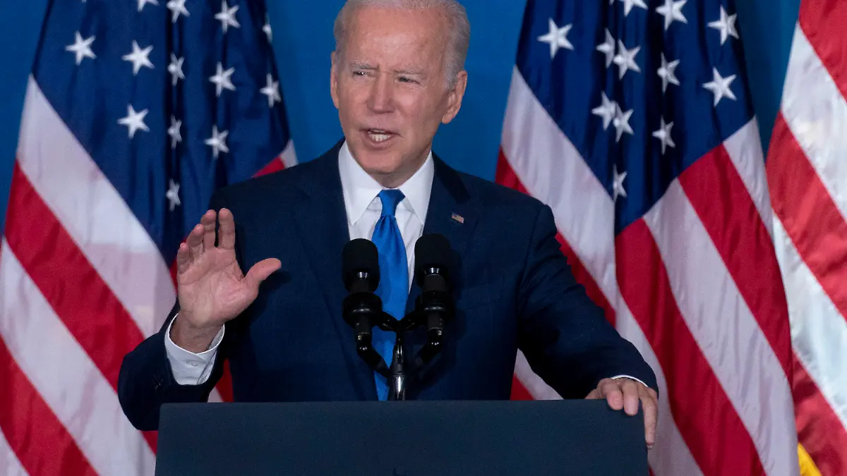 03.11.2022, USA, Washington: US-Präsident Joe Biden spricht im Columbus Club in der Union Station in der Nähe des US-Kapitols in Washington über die Bedrohung der Demokratie vor den Zwischenwahlen in der nächsten Woche. Foto: Andrew Harnik/AP/dpa +++ dpa-Bildfunk +++
