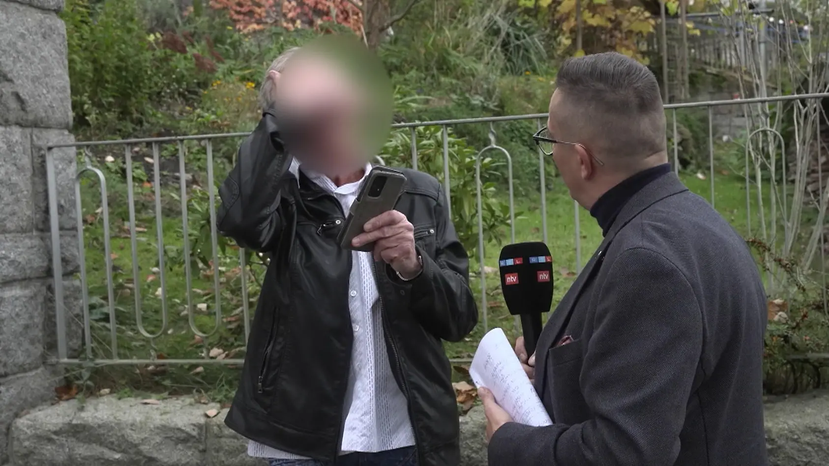 Sex-Opa (73) befummelt Frauen im Bus