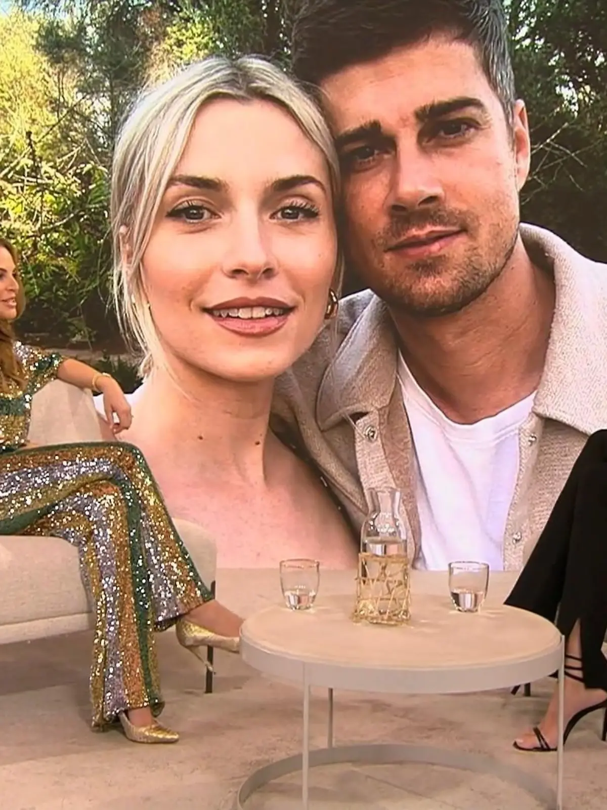 SO offen haben wir sie eigentlich – ja – nie erlebt.

Lena Gercke (35) spricht nur selten über ihr Privatleben. Während ihres jüngsten TV-Auftritts bei Gala-TV hat das Model nun aber Moderatorin  von Annika Lau (44) verraten, wie sie und Partner Dustin Schöne (38) den Alltag mit Job und ihren zwei Töchtern Zoe (3) und Lia (fast 1) unter einen Hut bekommen. Dabei verrät die 35-Jährige auch: Auf diese eine Sache steht ihr Liebster bei der Kinderbetreuung so gar nicht. Den ganzen Talk sehen Sie oben im Video. 