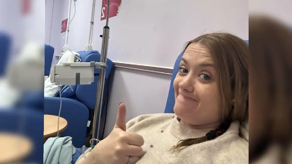 Hannah Hawkins während ihrer Krebstherapie im Herbst 2023