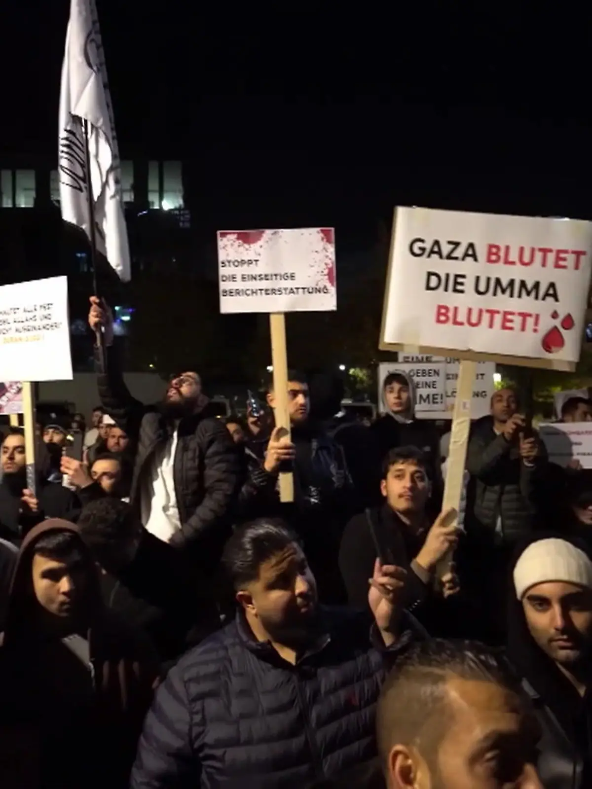 Bild zu: "Staatsschutz ermittelt"