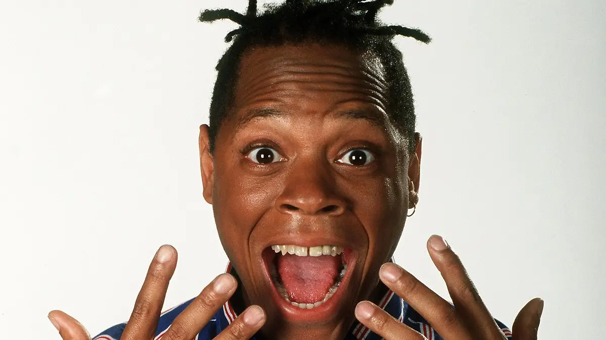 Der TV-Moderator Ricky Harris (Sat.1:'Ricky!') posiert vor der Kamera, undatierte Aufnahme.