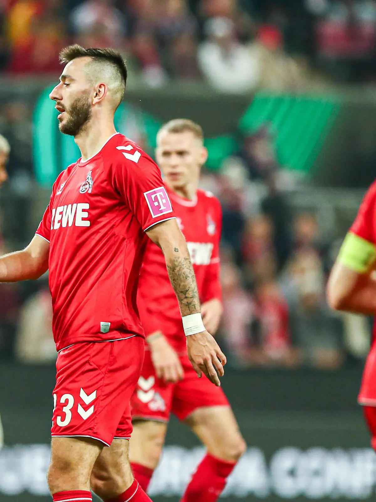 Sargis Adamyan FC Köln / Koeln, 23 unzufrieden, enttäuscht / enttaeuscht, GER, FC Köln / Koeln vs. OGC Nizza / Nice, UEFA Conference League 2022/23, Gruppenphase, Gruppe D, 6. Spieltag, 03.11.2022, GER, FC Köln / Koeln vs. OGC Nizza / Nice, UEFA Conference League 2022/23, Gruppenphase, Gruppe D, 6. Spieltag, 03.11.2022, Foto: Eibner-Pressefoto/Gabriel Boia Köln / Koeln *** Sargis Adamyan FC Köln Koeln, 23 dissatisfied, disappointed disappointed, GER, FC Köln Koeln vs OGC Nice Nice, UEFA Conference League 2022 23, group stage, group D, matchday 6, 03 11 2022, GER, FC Köln Koeln vs OGC Nice Nice, UEFA Conference League 2022 23, group stage, group D, matchday 6, 03 11 2022, Foto Eibner Pressefoto Gabriel Boia Köln Koeln Copyright: xEibner-Pressefoto/GabrielxBoiax EP_EER 