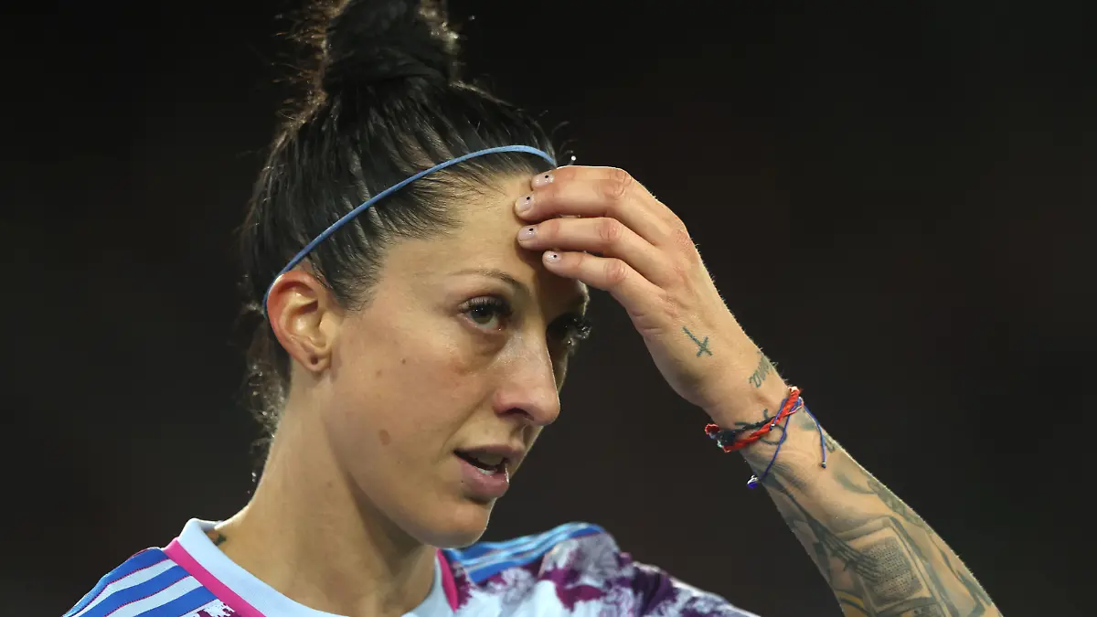ZURICH, SWITZERLAND - OCTOBER 31: Jennifer Hermoso of Spain looks on after being substituted during the UEFA Women's Nations League match between Switzerland and Spain at Stadion Letzigrund on October 31, 2023 in Zurich, Switzerland. (Photo by Arnd Wiegmann/Getty Images)