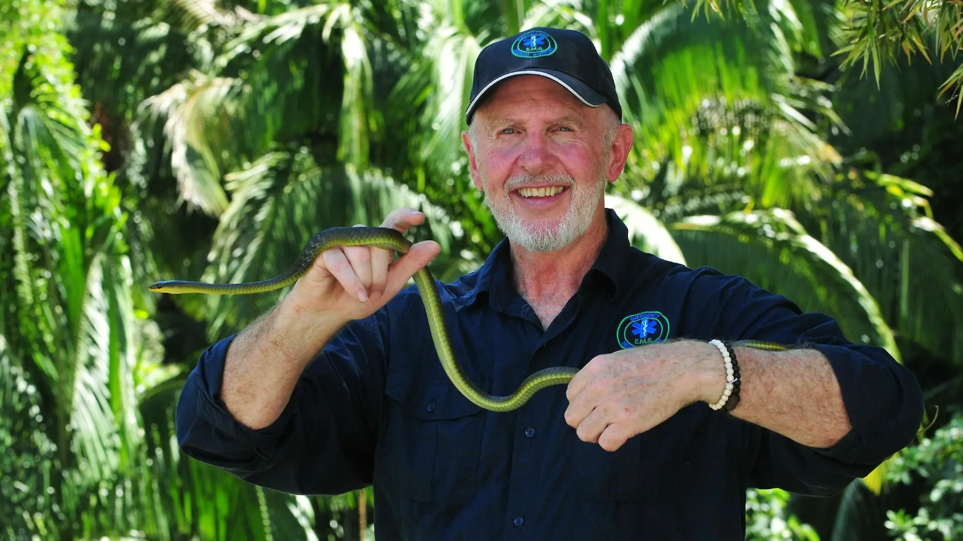 Dr. Bob. # Foto: RTL / Stefan Menne
Verwendung der Bilder für Online-Medien ausschließlich mit folgender Verlinkung: "Alle Infos zu "Ich bin ein Star - Holt mich hier raus!" im Special bei RTL.de: http://www.rtl.de/cms/sendungen/ich-bin-ein-star.html
NUR ZUR EINMALIGEN VERÖFFENTLICHUNG ! KEINE WEITERGABE AN DRITTE !
KEINE VERWENDUNG NACH DEM 09.02.2016 !! KEINE ARCHIVIERUNG !
Suchbegriff: Dschungelcamp *** Local Caption *** Verwendung der Bilder für Online-Medien ausschließlich mit folgender Verlinkung: "Alle Infos zu "Ich bin ein Star - Holt mich hier raus!" im Special bei RTL.de: http://www.rtl.de/cms/sendungen/ich-bin-ein-star.html
NUR ZUR EINMALIGEN VERÖFFENTLICHUNG ! KEINE WEITERGABE AN DRITTE !
KEINE VERWENDUNG NACH DEM 09.02.2016 !! KEINE ARCHIVIERUNG !
Suchbegriff: Dschungelcamp