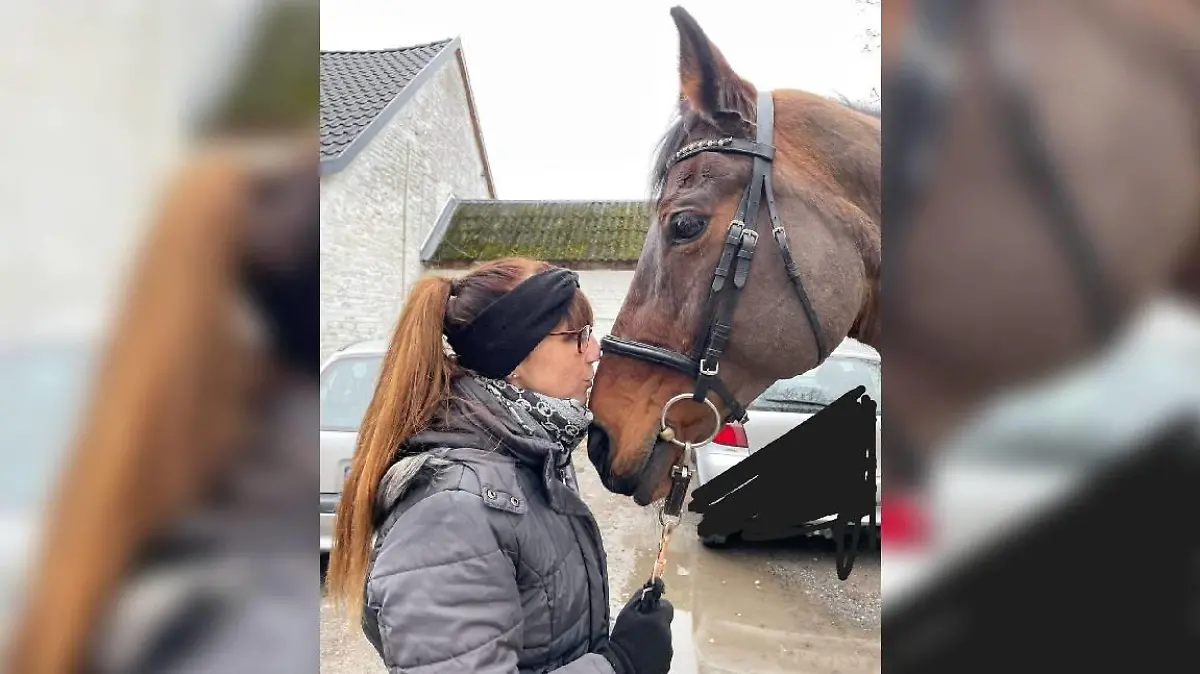 Dana van Issum mit Pferde-Dame Hadley.
