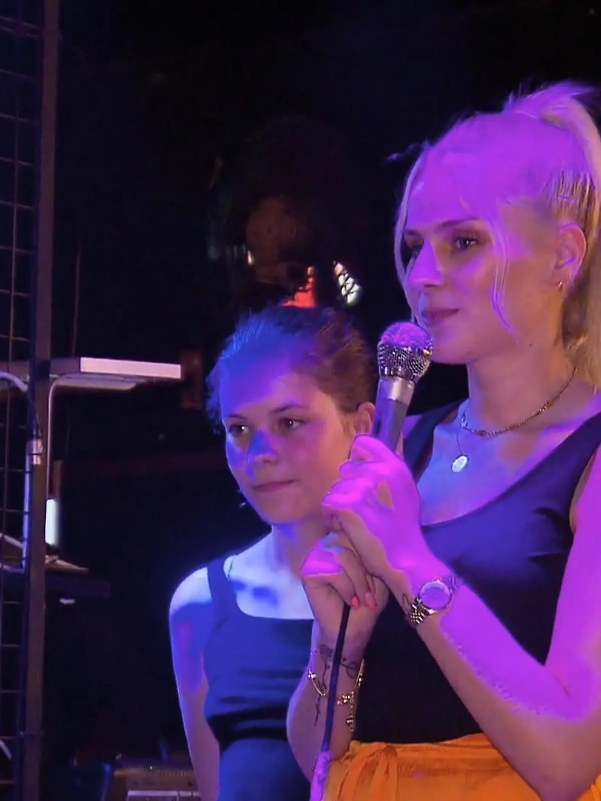 Estefania Wollny singt mit ihrer Nichte Celina Wollny.