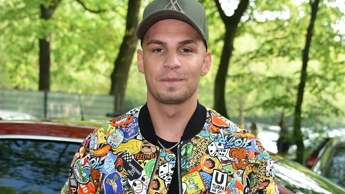  Pietro Lombardi beim BILD Renntag auf der Trabrennbahn in Gelsenkirchen am 01.05.2019 *** Pietro Lombardi at the BILD race day at the trotting track in Gelsenkirchen on 01 05 2019