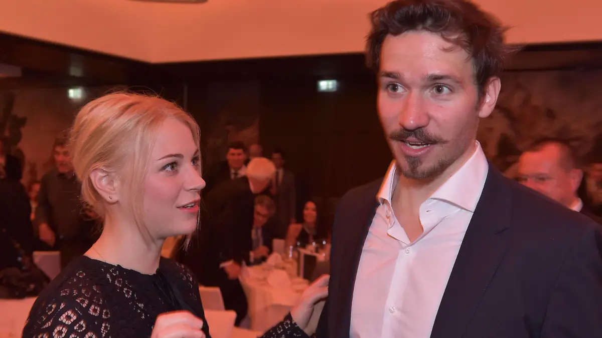 Felix &Friends for Kids Gala im Hotel Vier Jahreszeiten am 26. Oktober 2015 Felix Neureuther mit Miriam Gössner