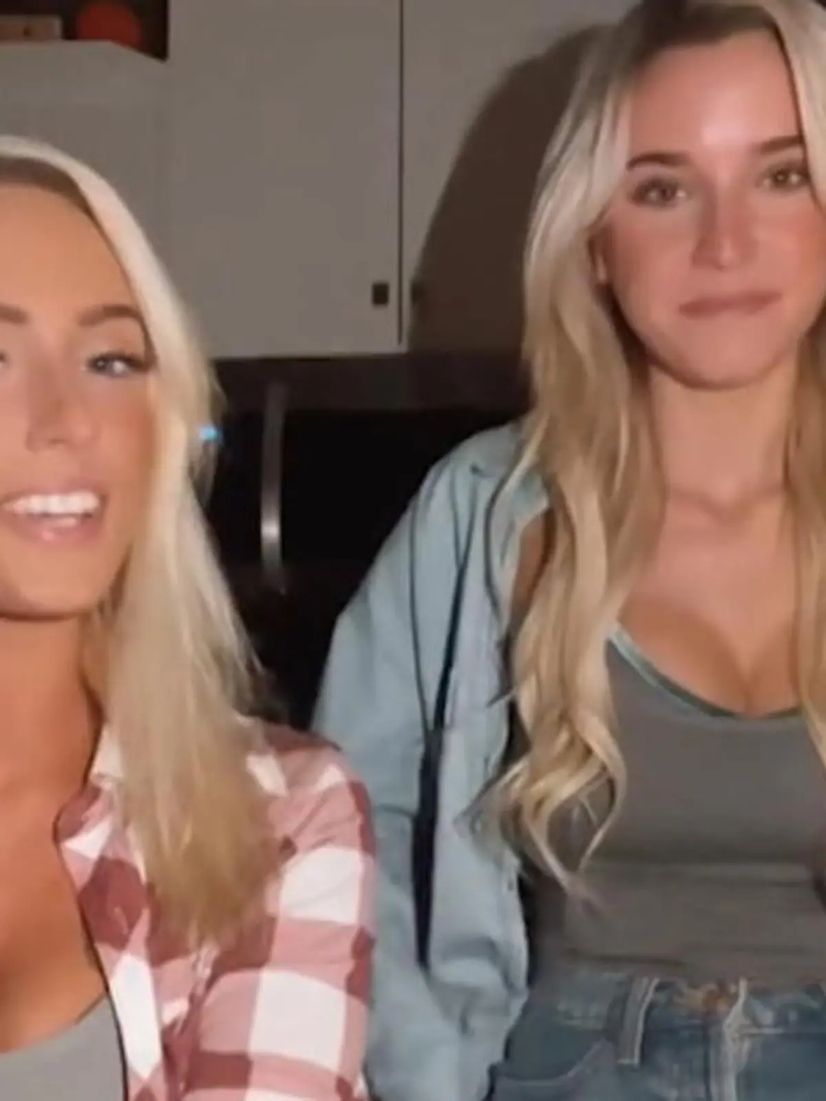 Barbie Porter und ihre Tochter Halie könnten vom Aussehen her Schwestern sein, in Wirklichkeit sind die beiden aber Mutter und Tochter! Barbie ist 46 Jahre alt, Halie 22. Aber wer ist wer?