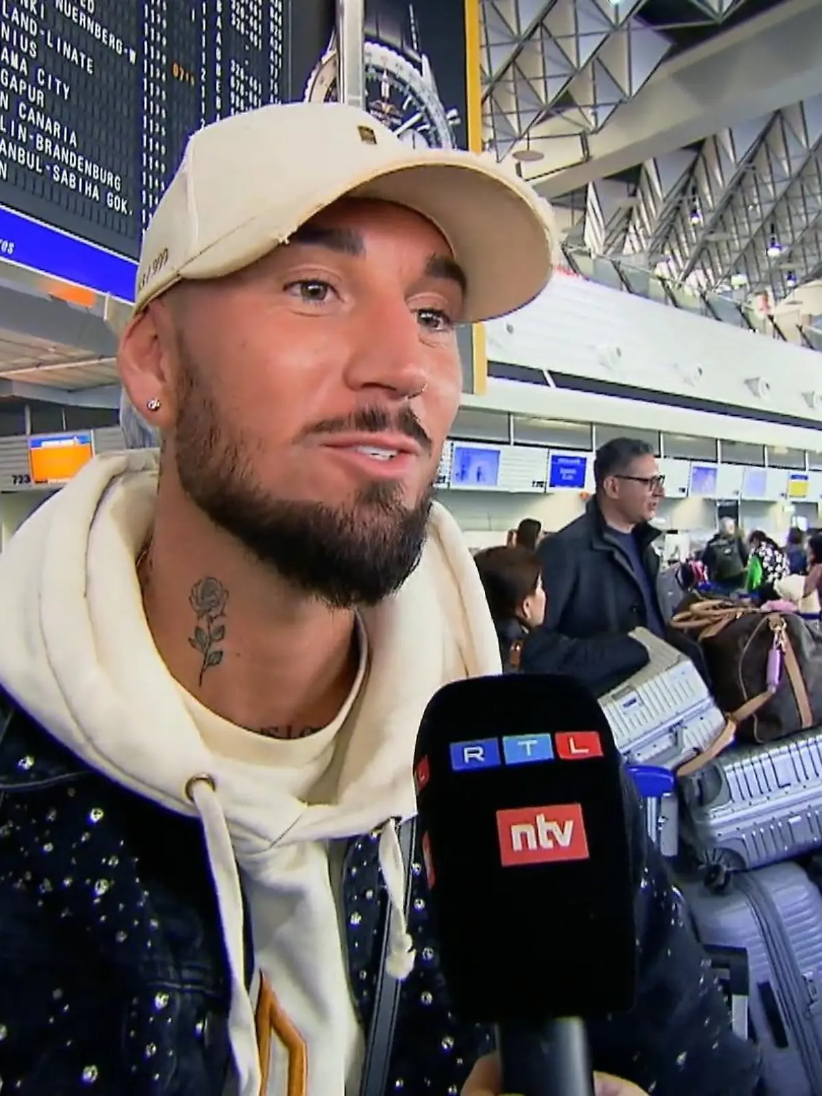 Bild zu: "Mike Heiter platzt wegen Ex Elena Miras der Kragen"