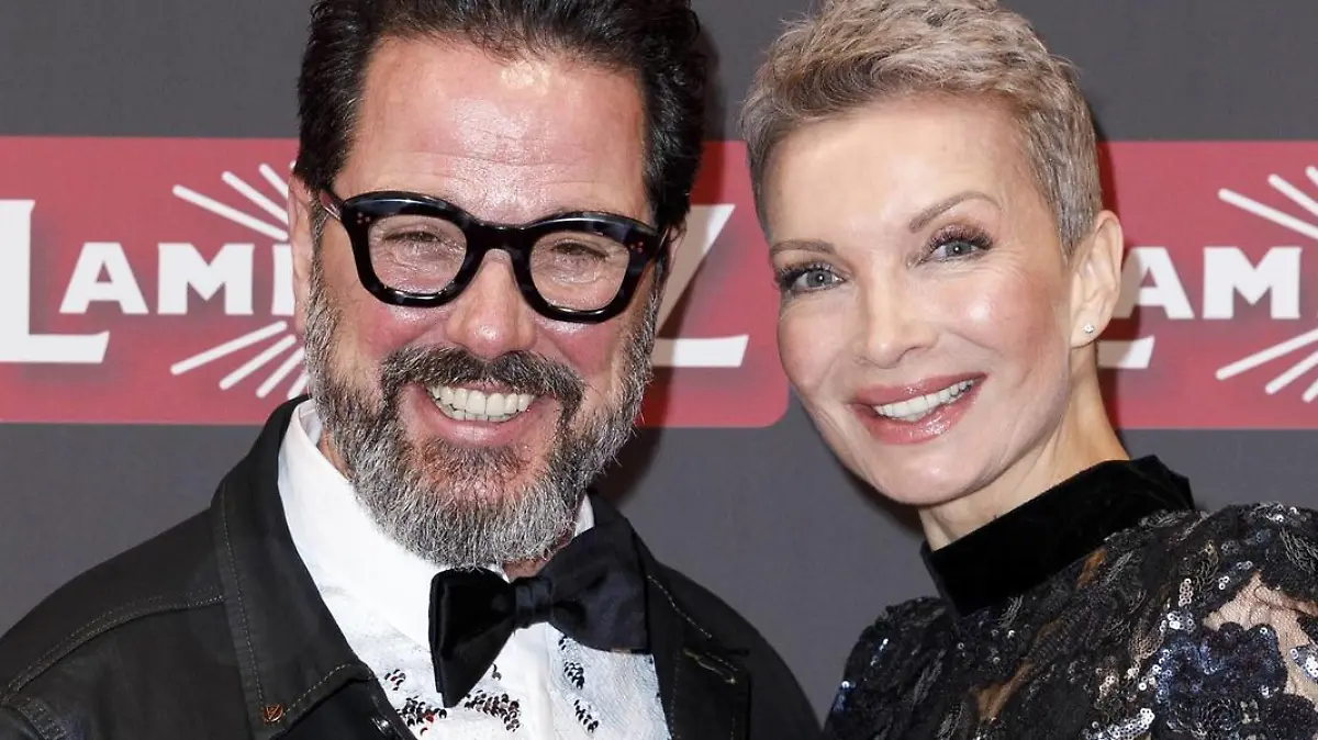 Alex Jolig mit Ehefrau Britt Jolig-Heinz bei der 20. Lambertz Monday Night 2018 im Alten Wartesaal. Köln, 29.01.2018 *** Alex Jolig with his wife Britt Jolig Heinz at the 20 LAMBERTZ Monday night 2018 in the alter Wartesaal in Cologne 29 01 2018 Foto:xC.xHardtx/xFuturexImage  