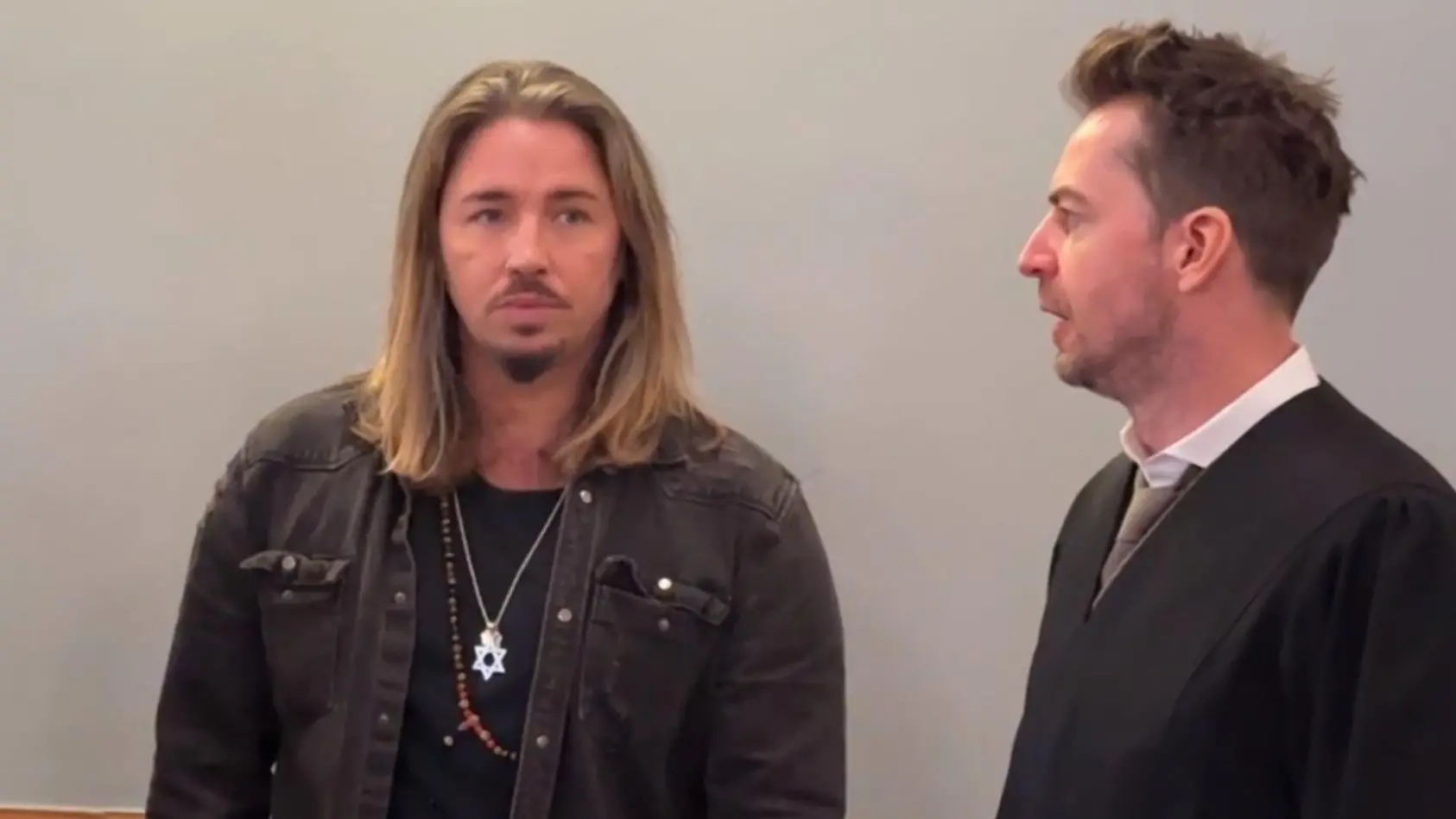 Mysteriöser Anrufer sorgt im Ofarim-Prozess für Rätsel