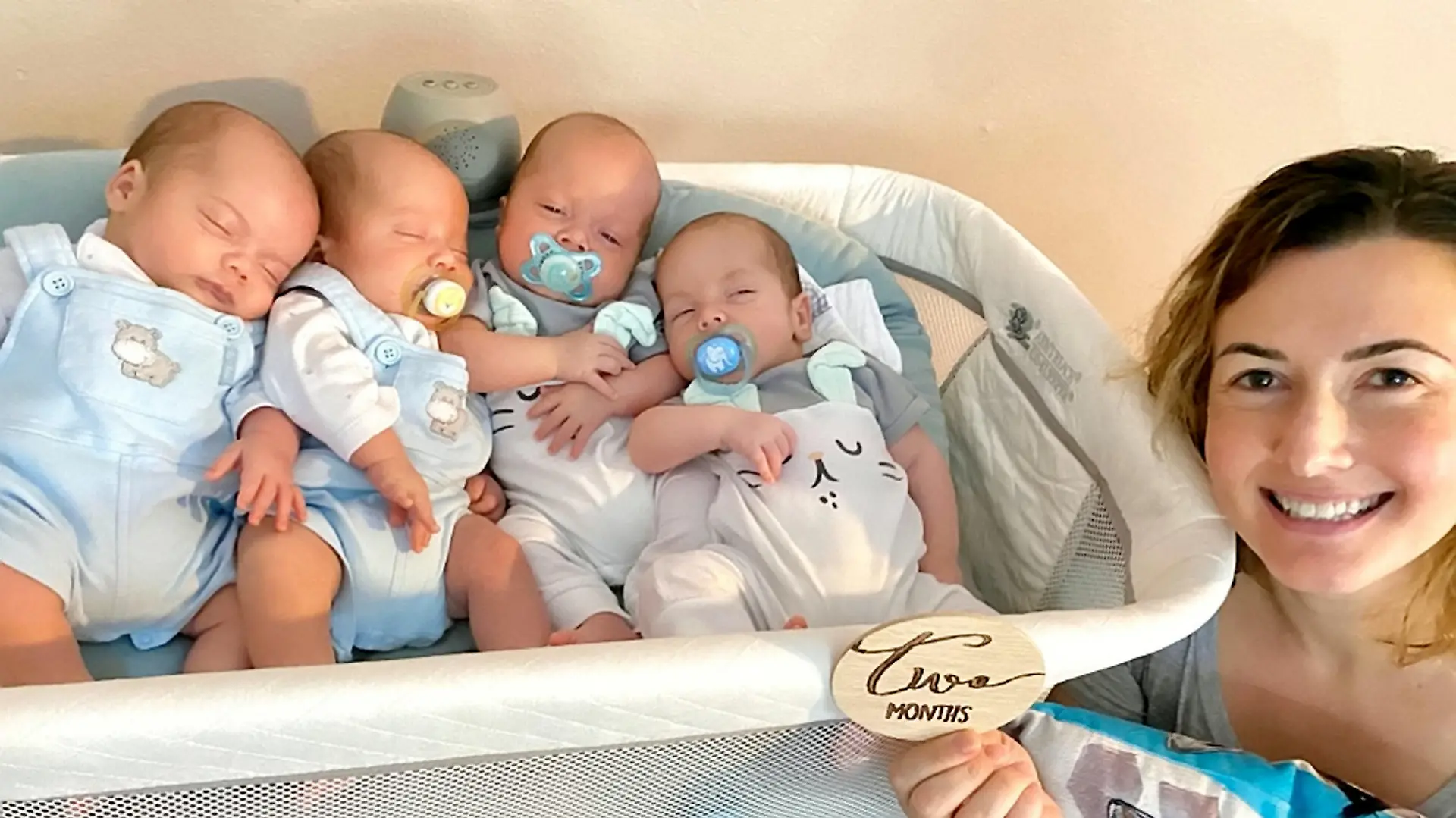 SONDERKONDITIONEN: Satzpreis!
A couple trying for a final baby to complete their family ended up with quadruplets - and have to paint their toenails to tell them apart. See SWNS story SWSMquads. Gaby Hagler, 40, and husband, Patrick, 50, a marriage and family therapist, were ecstatic after finding out they were pregnant in December 2021. The couple have a two-year-old son Sammy together, and they each have a child from a previous relationship. But they were shocked when the sonographer revealed they were expecting naturally conceived quadruplets at their 12-week scan in January 2022 - at one in a million odds. Daunted by the prospect of becoming a family-of-nine, they knew they would have to make big adjustments in their life. Gaby gave birth at 34 weeks to Adam, 4 lbs 8oz, Bennett, 4 Lbs 7oz, Coby, 4lbs and Dane, 4lbs 1oz, via a planned c-section on June 22 this year, at the Womans Hospital of Texas, Houston. The quadruplets were all home in Katy, Texas, US, by July 2022. Now the family get through 47 nappies, 32 bottles, a packet and a half of wipes, and three loads of baby laundry every day. SONDERKONDITIONEN: Satzpreis!
A couple trying for a final baby to complete their family ended up with quadruplets - and have to paint their toenails to tell them apart. See SWNS story SWSMquads. Gaby Hagler, 40, and husband, Patrick, 50, a marriage and family therapist, were ecstatic after finding out they were pregnant in December 2021. The couple have a two-year-old son Sammy together, and they each have a child from a previous relationship. But they were shocked when the sonographer revealed they were expecting naturally conceived quadruplets at their 12-week scan in January 2022 - at one in a million odds. Daunted by the prospect of becoming a family-of-nine, they knew they would have to make big adjustments in their life. Gaby gave birth at 34 weeks to Adam, 4 lbs 8oz, Bennett, 4 Lbs 7oz, Coby, 4lbs and Dane, 4lbs 1oz, via a planned c-section on June 22 this year, at the Womans Hospital of Texas, Houston. The quadruplets were all home in Katy, Texas, US, by July 2022. Now the family get through 47 nappies, 32 bottles, a packet and a half of wipes, and three loads of baby laundry every day. / action press