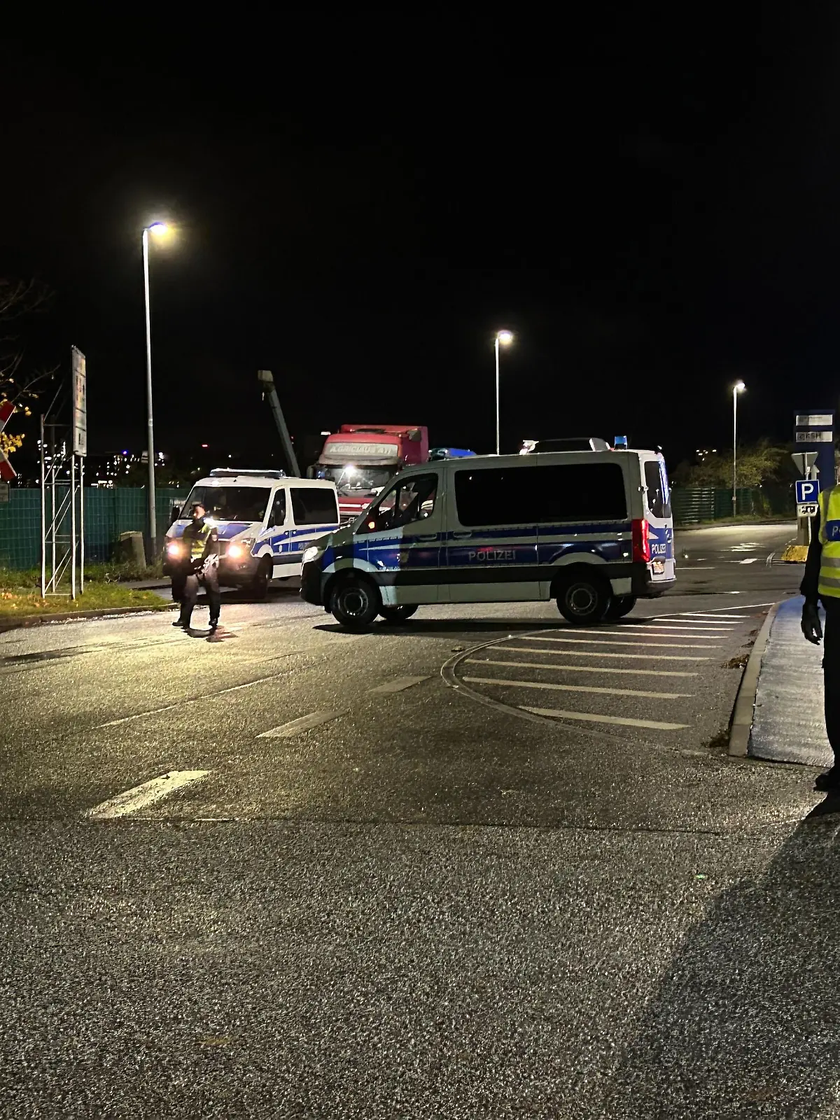 Polizeieinsatz im Kieler Hafen.