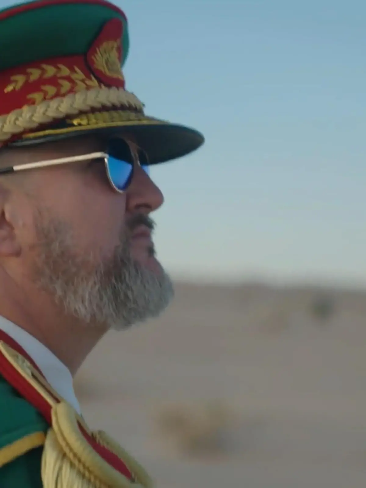 Die Geschichte von Randy Williams klingt nach einem Hollywood-Blockbuster: Vor zwei Jahren kauft sich der Radio-DJ ein Stück Wüste. Das Ziel: ein eigenes Land gründen und hier als Sultan regieren. Gesagt, getan! Slowjamastan – so heißt das Land – war geboren.
