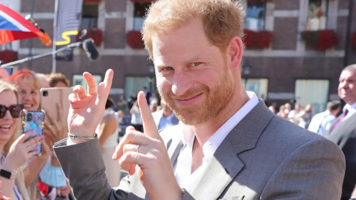 Prinz Harry „verblüffte“ Freunde und Ex-Partnerinnen mit Anfragen zur 'Spare'-Autobiografie