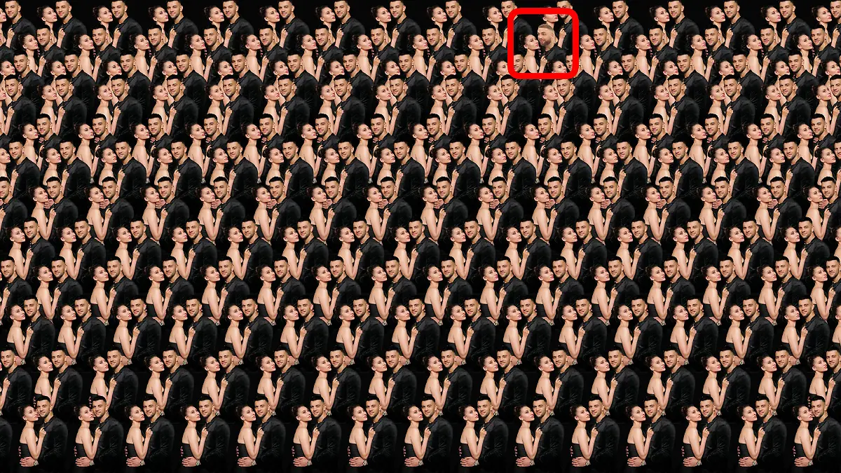 Filip Pavlovic hat sich rechts oben versteckt.