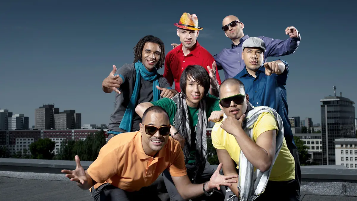 Die Jungs der Berliner Musikgruppe Culcha Candela werden ihre neue Single Move It performen.