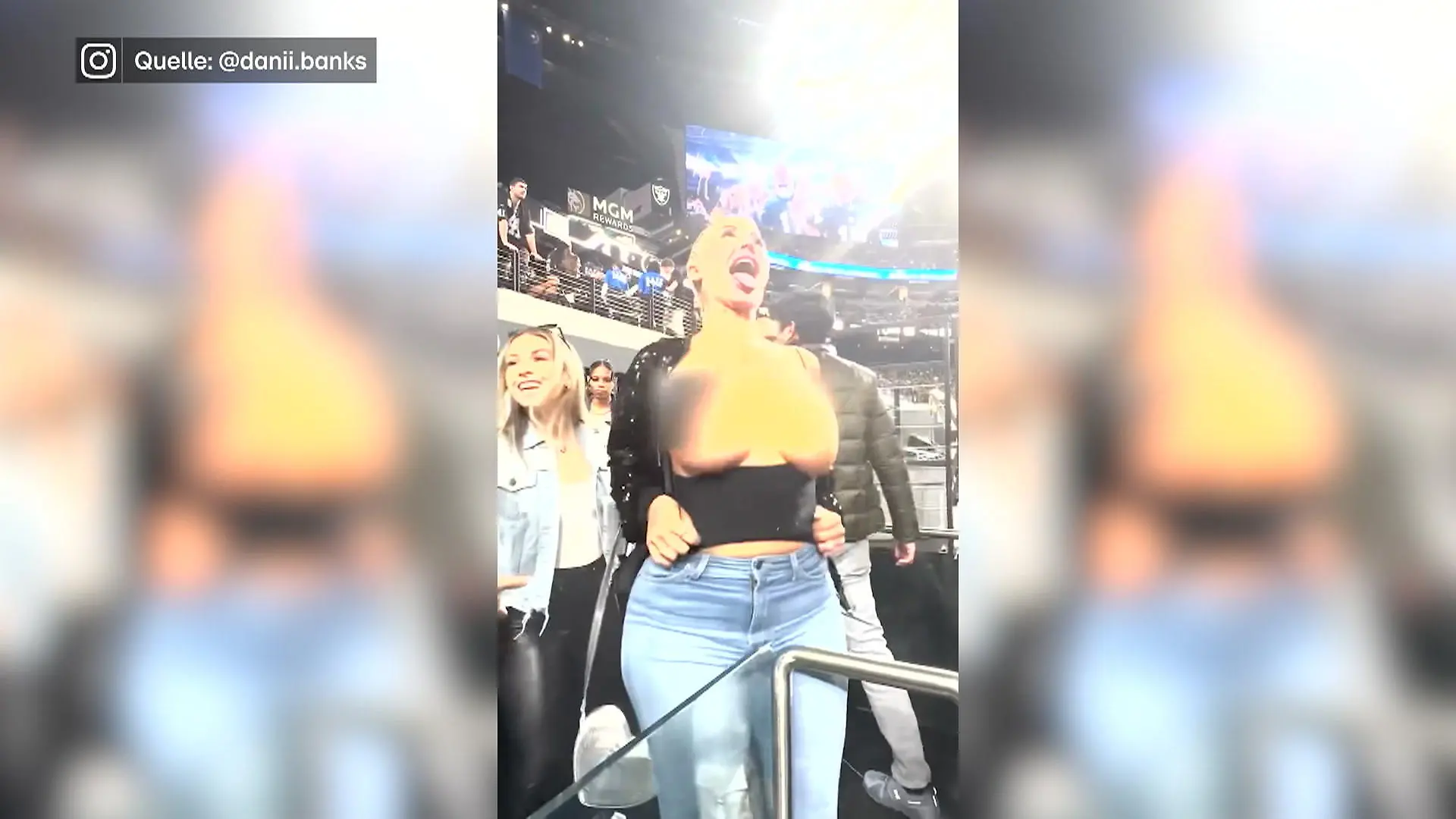 Pornostar Danii Banks zieht blank und fliegt raus! Busen-Skandal im NFL-Stadion
